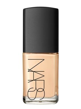 NARS Sheer Glow Foundation - Vienna (NWOB)